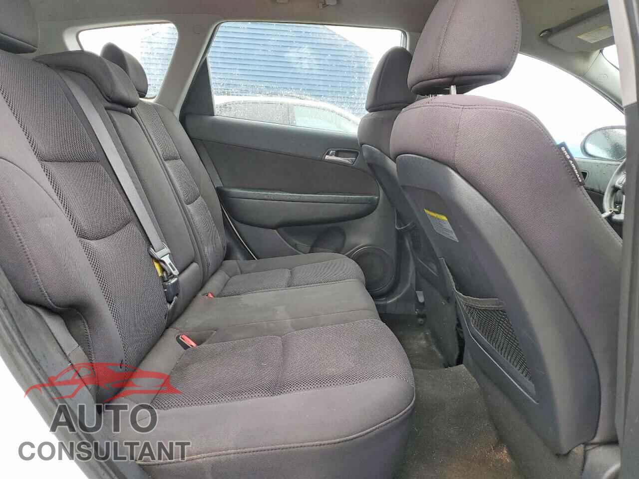 HYUNDAI ELANTRA 2012 - KMHDC8AE3CU130655