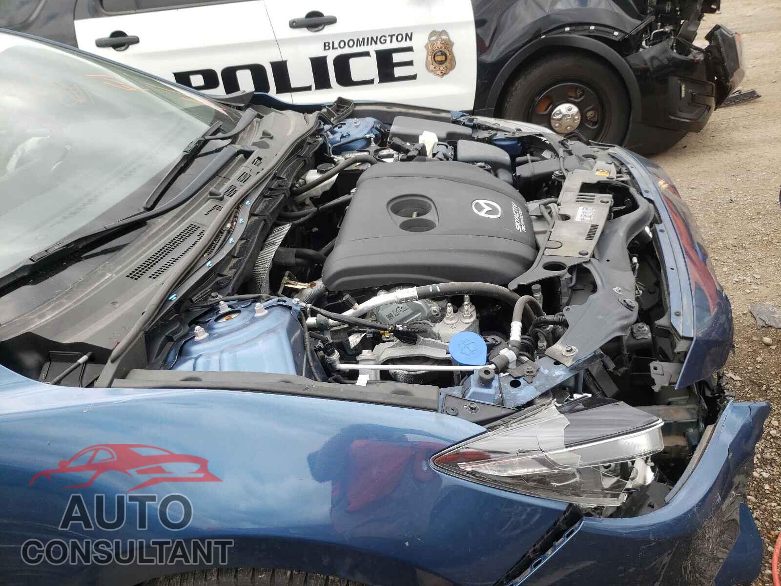 MAZDA 3 2017 - 3MZBN1L75HM120164