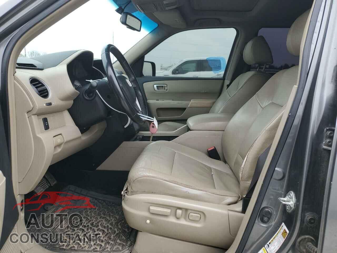 HONDA PILOT 2009 - 5FNYF38549B005980