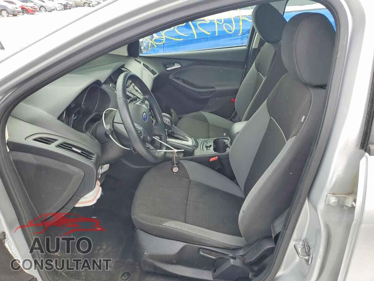 FORD FOCUS 2014 - 1FADP3F20EL449357