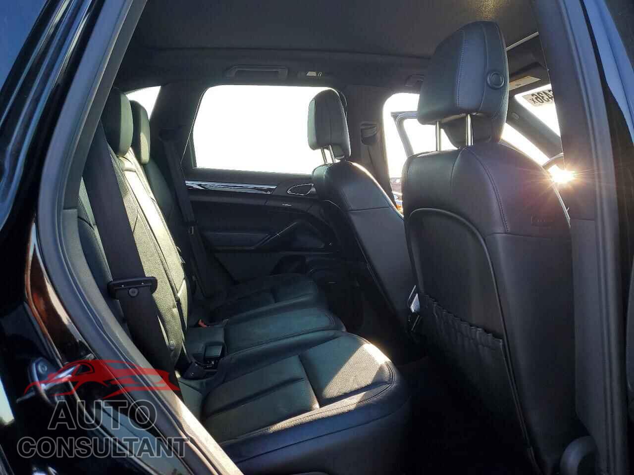 PORSCHE CAYENNE 2012 - WP1AB2A2XCLA40601