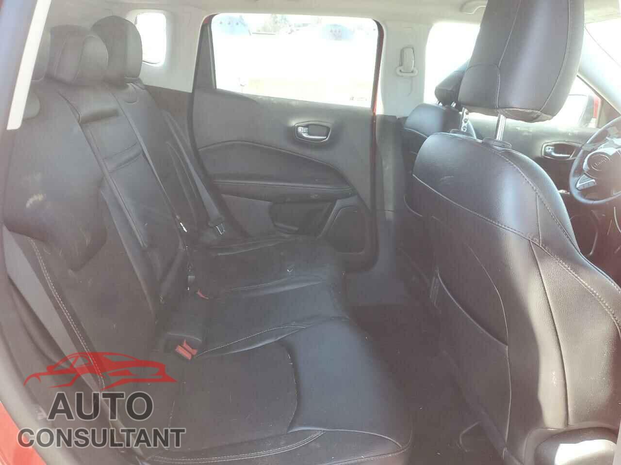 JEEP COMPASS 2018 - 3C4NJDBB4JT418798