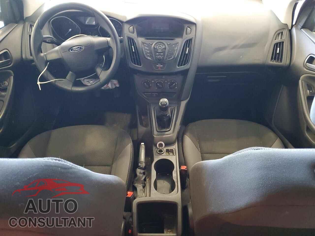 FORD FOCUS 2014 - 1FADP3E25EL209271