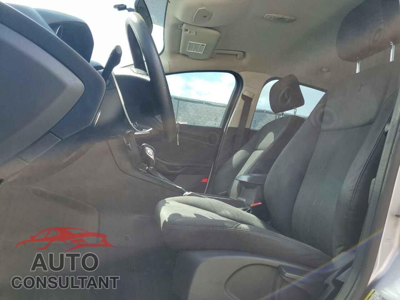 FORD FOCUS 2016 - 1FADP3K28GL264675