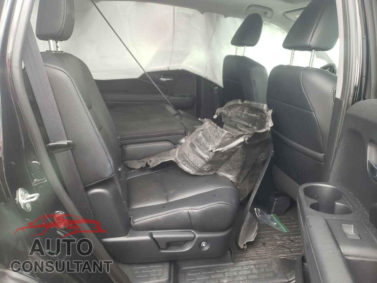 HONDA PILOT 2017 - 5FNYF5H54HB016469