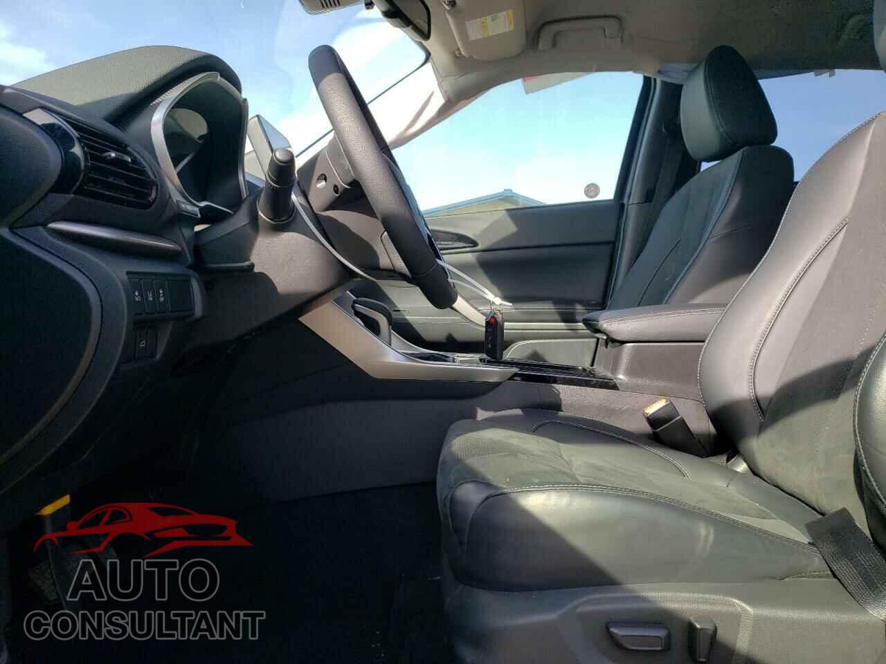 MITSUBISHI ECLIPSE 2024 - JA4ATWAA9RZ001317