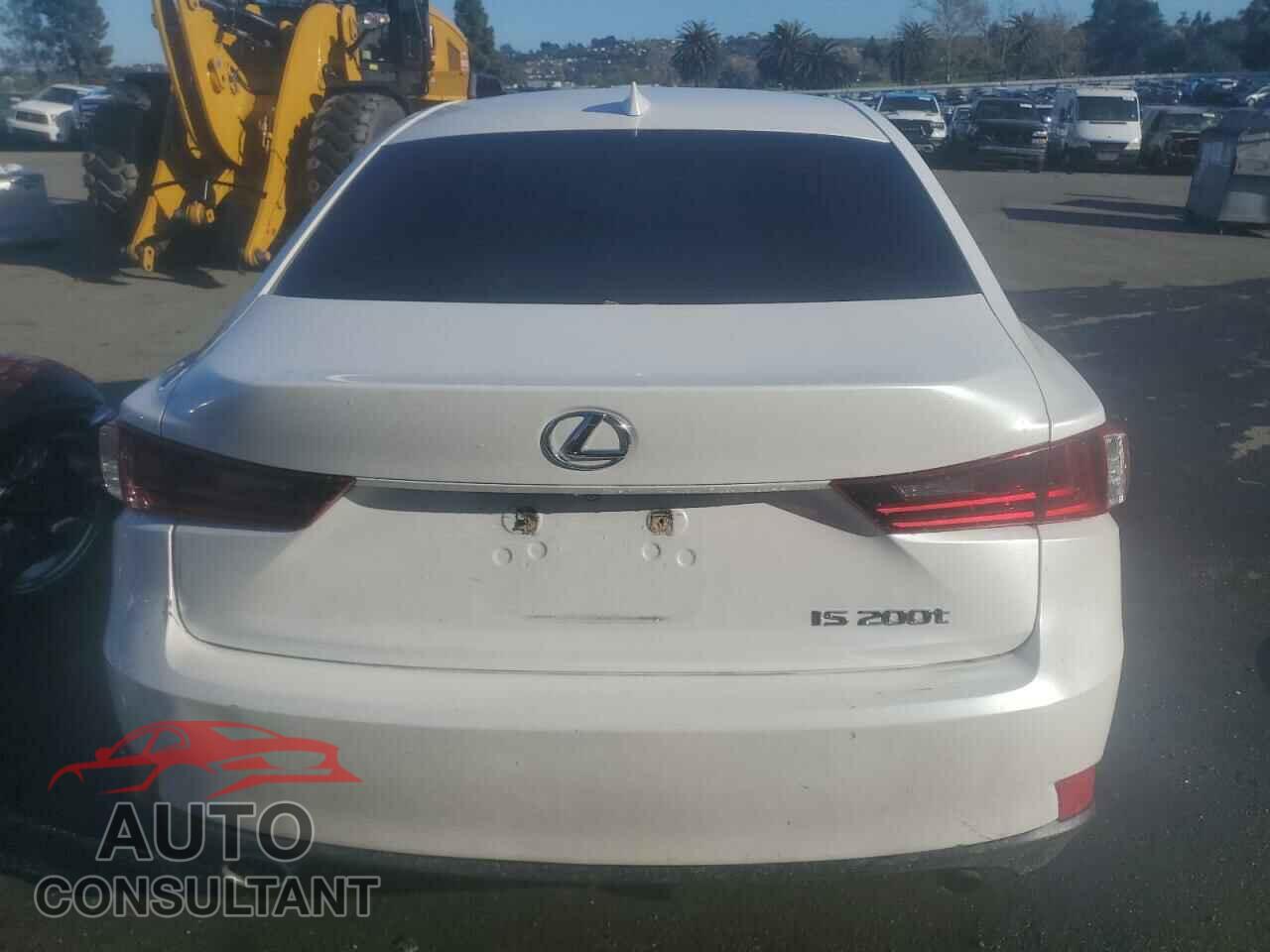 LEXUS IS 2016 - JTHBA1D29G5014112