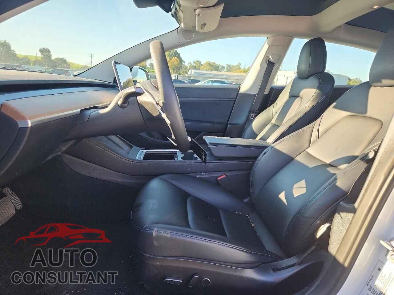 TESLA MODEL 3 2021 - 5YJ3E1EA2MF942807