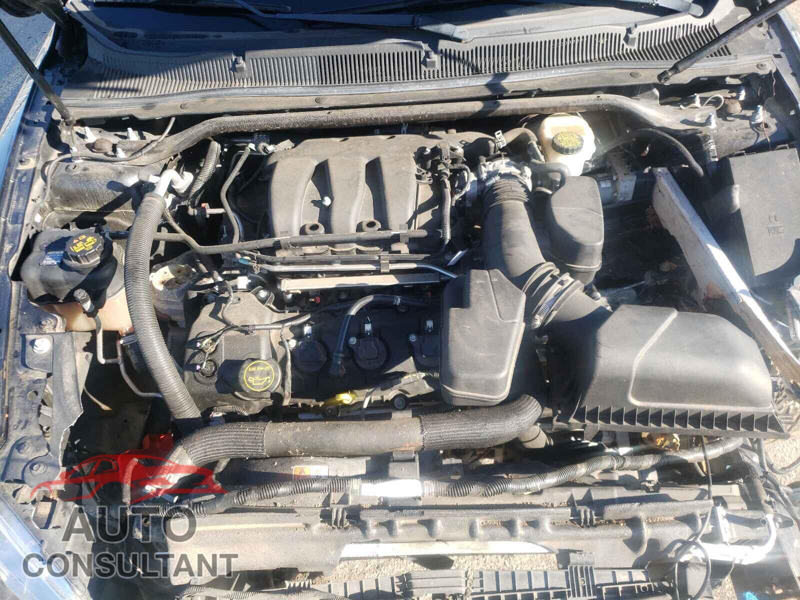 FORD TAURUS 2017 - 1FAHP2E82HG102675