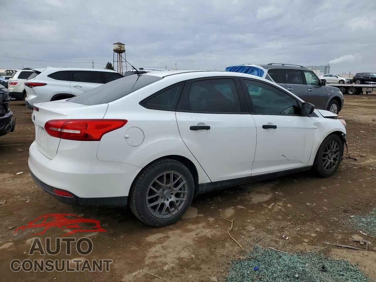 FORD FOCUS 2017 - 1FADP3E23HL245805