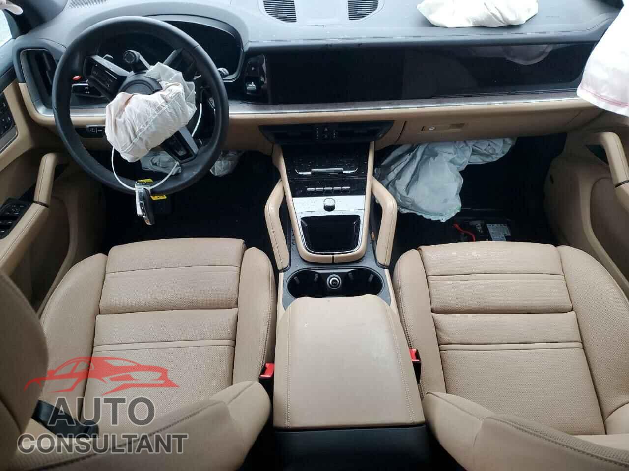 PORSCHE CAYENNE 2024 - WP1AA2AY6RDA10568
