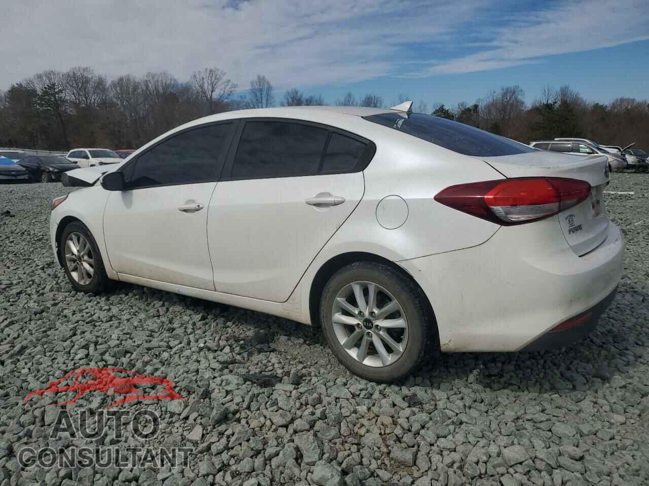 KIA FORTE 2017 - 3KPFL4A73HE023330