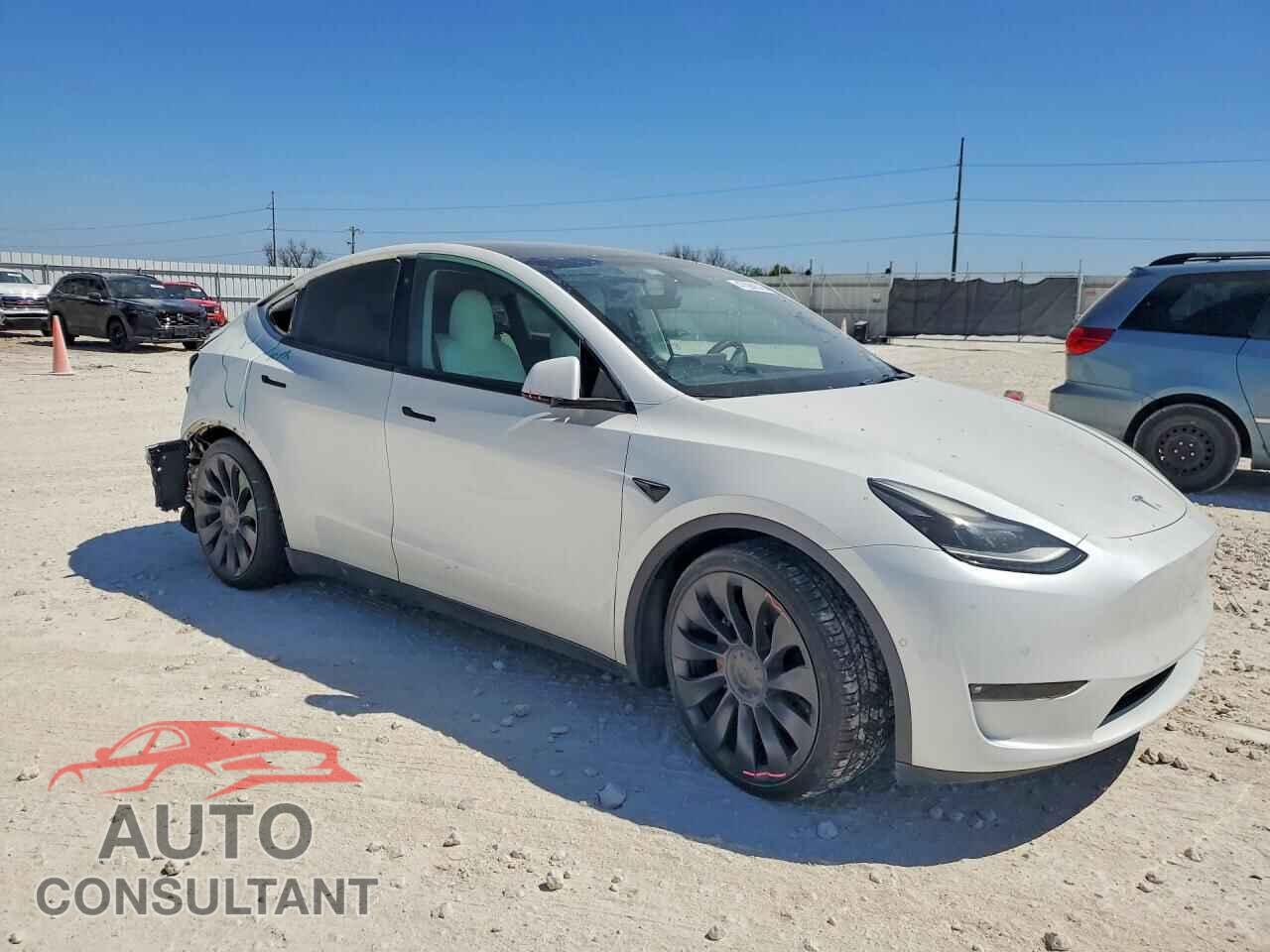TESLA MODEL Y 2021 - 5YJYGDEF7MF306106