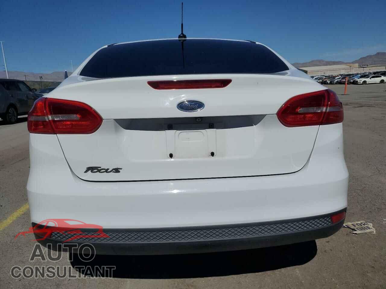 FORD FOCUS 2016 - 1FADP3E21GL254632