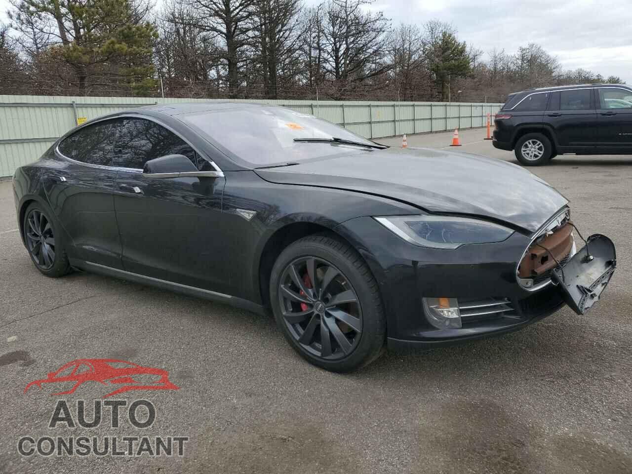 TESLA MODEL S 2014 - 5YJSA1H28EFP64091