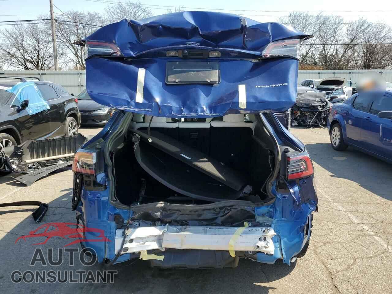 TESLA MODEL Y 2023 - 7SAYGDEE6PF809768