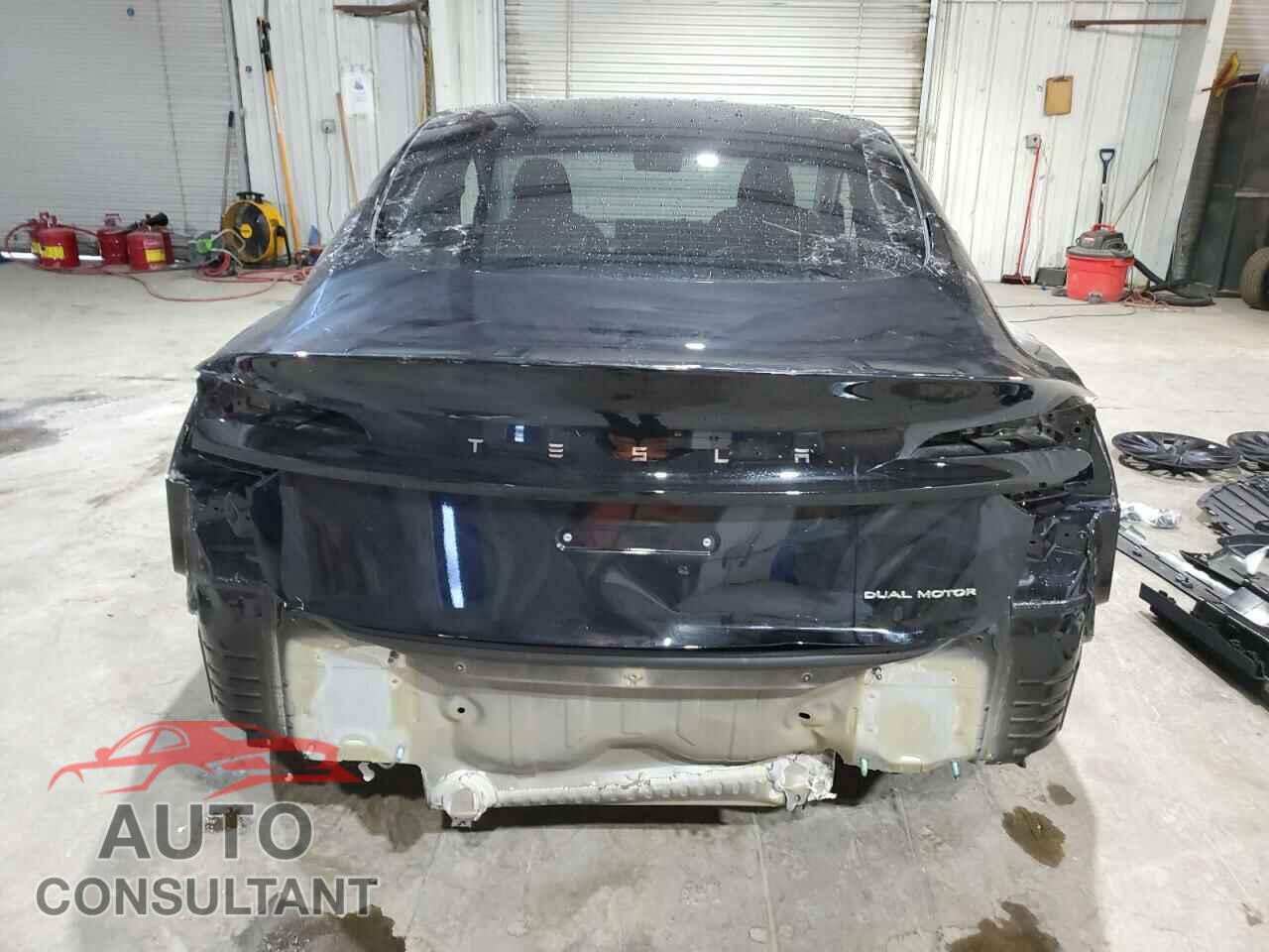 TESLA MODEL 3 2024 - 5YJ3E1EB8RF793027