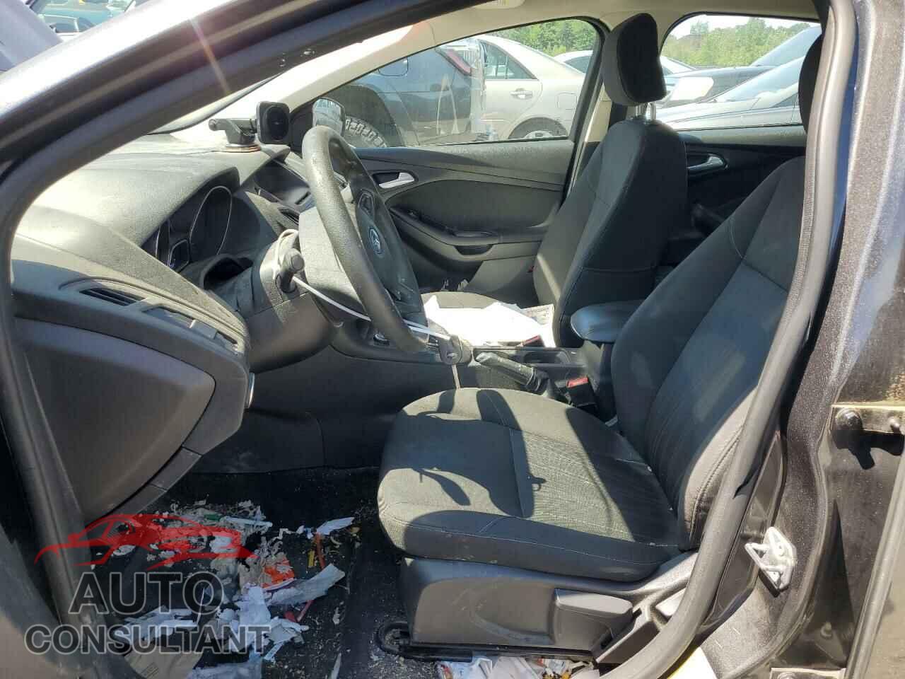 FORD FOCUS 2015 - 1FADP3F22FL226612