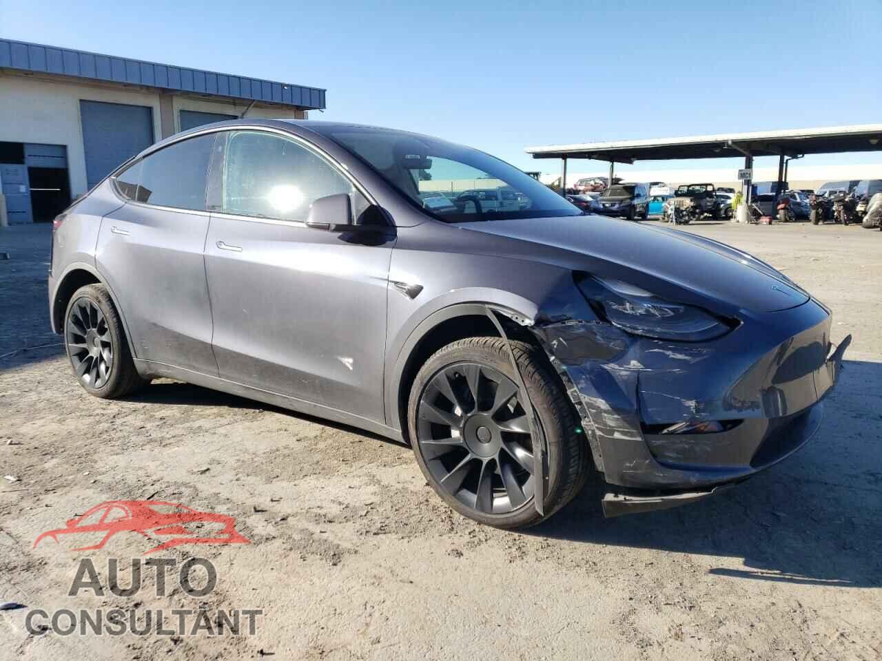 TESLA MODEL Y 2023 - 7SAYGDEE6PF631229