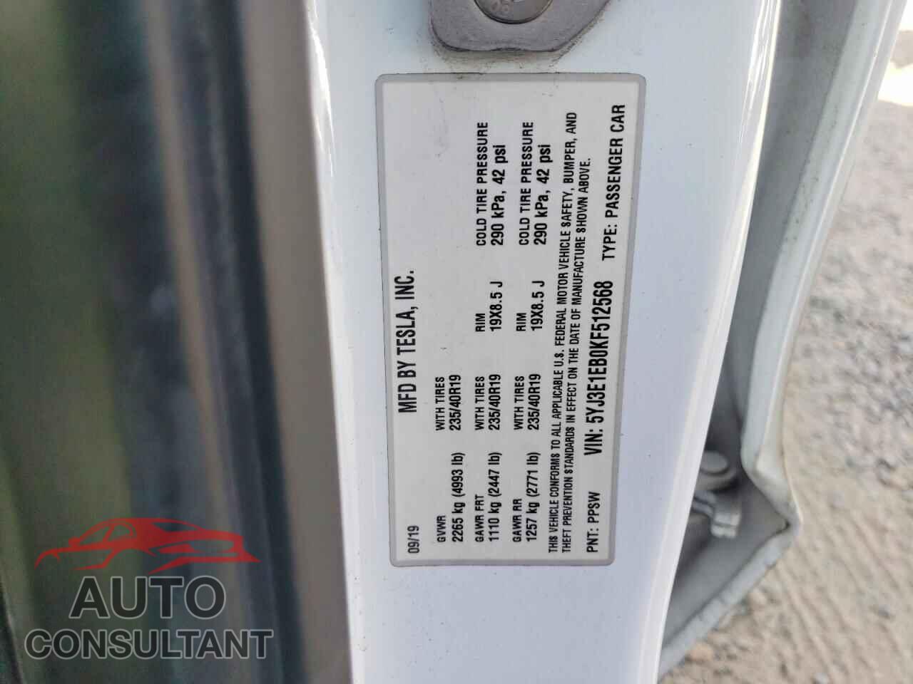 TESLA MODEL 3 2019 - 5YJ3E1EB0KF512568