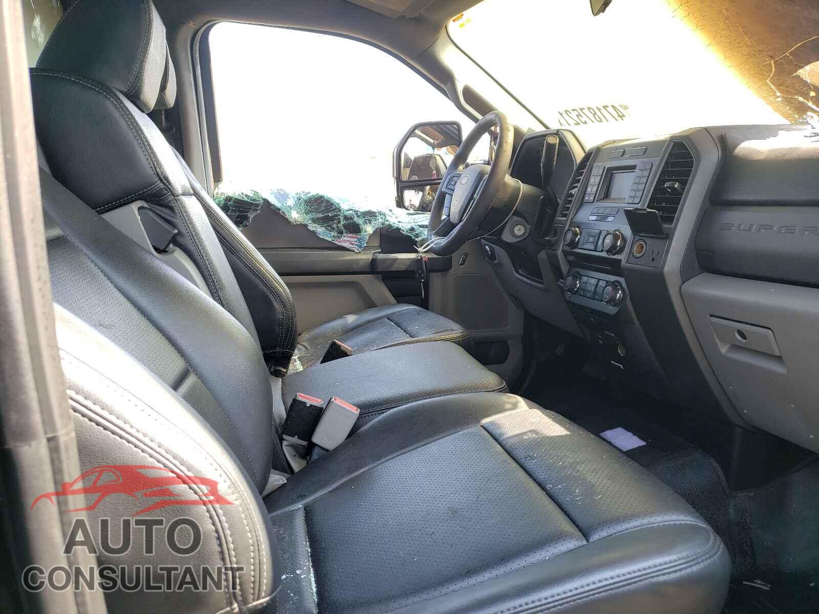 FORD F450 2017 - 1FDUF4GY8HEC23724