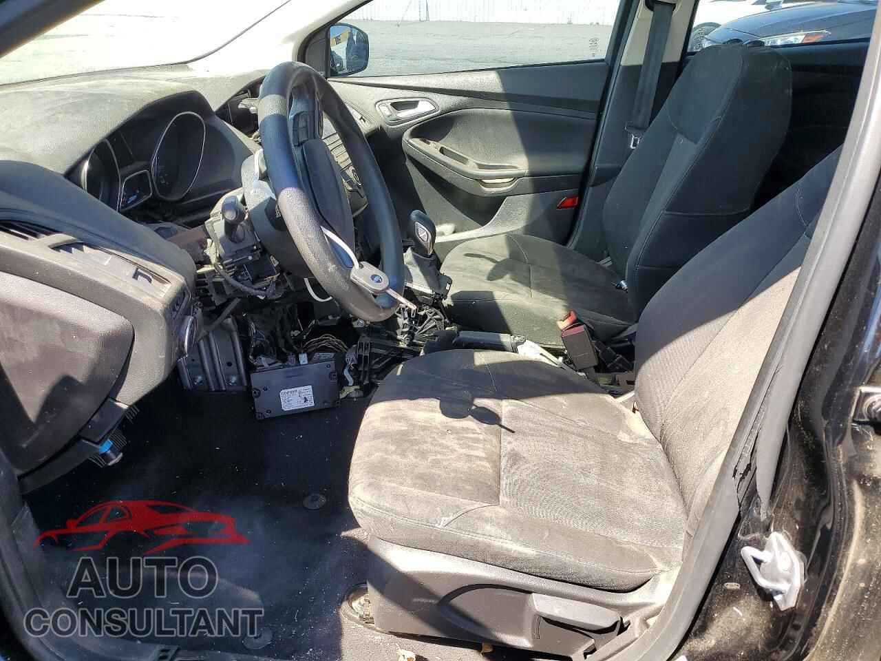 FORD FOCUS 2018 - 1FADP3K27JL287548