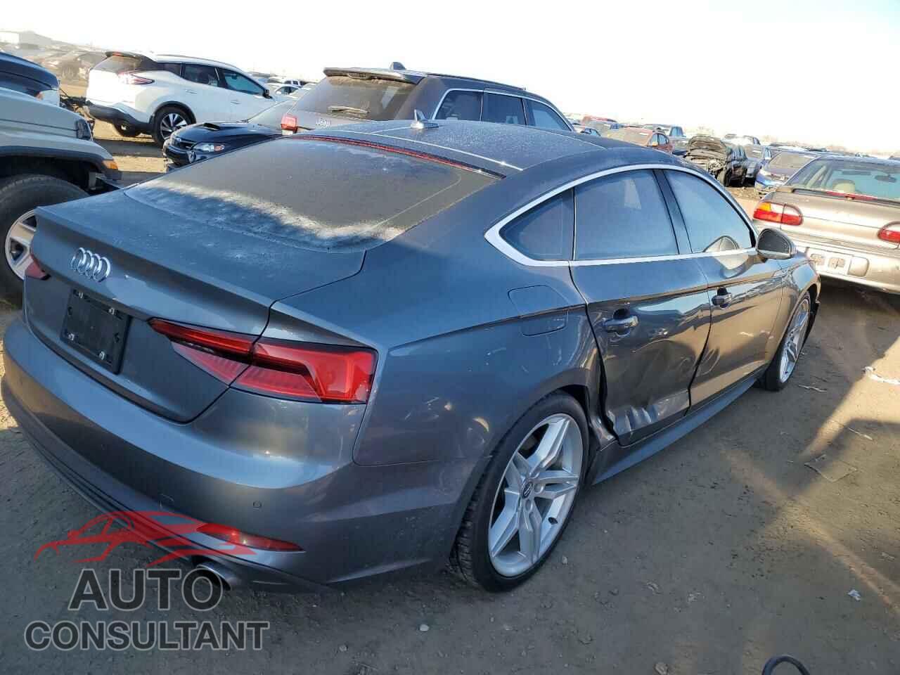 AUDI A5 2018 - WAUENCF59JA008568