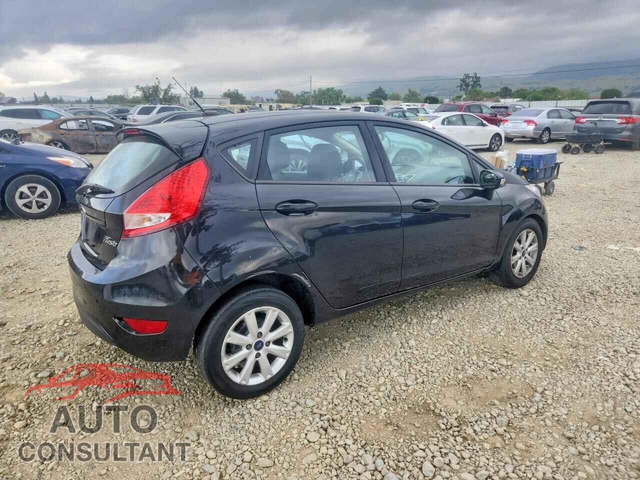 FORD FIESTA 2013 - 3FADP4EJ5DM226601