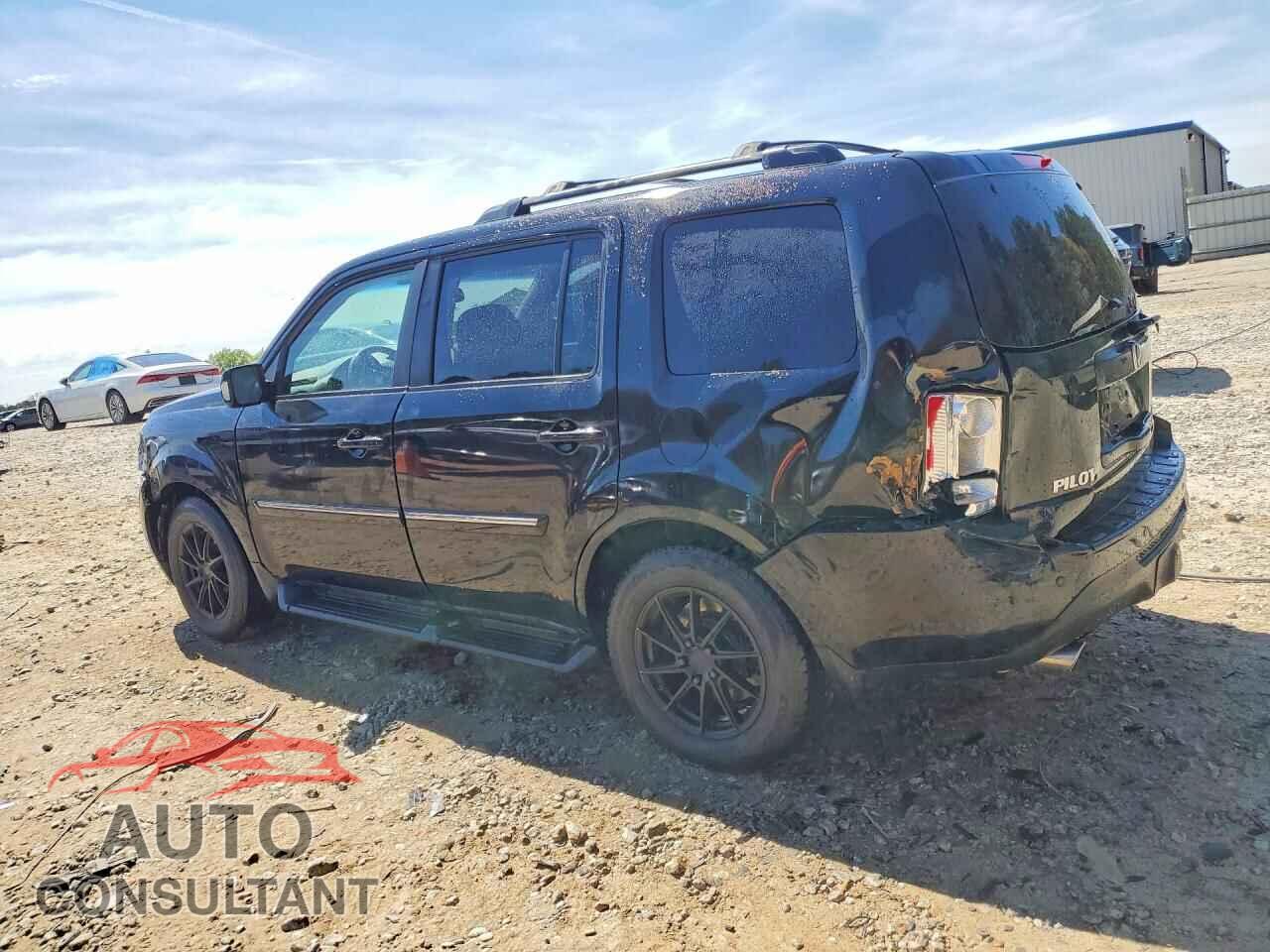 HONDA PILOT 2015 - 5FNYF4H94FB064323
