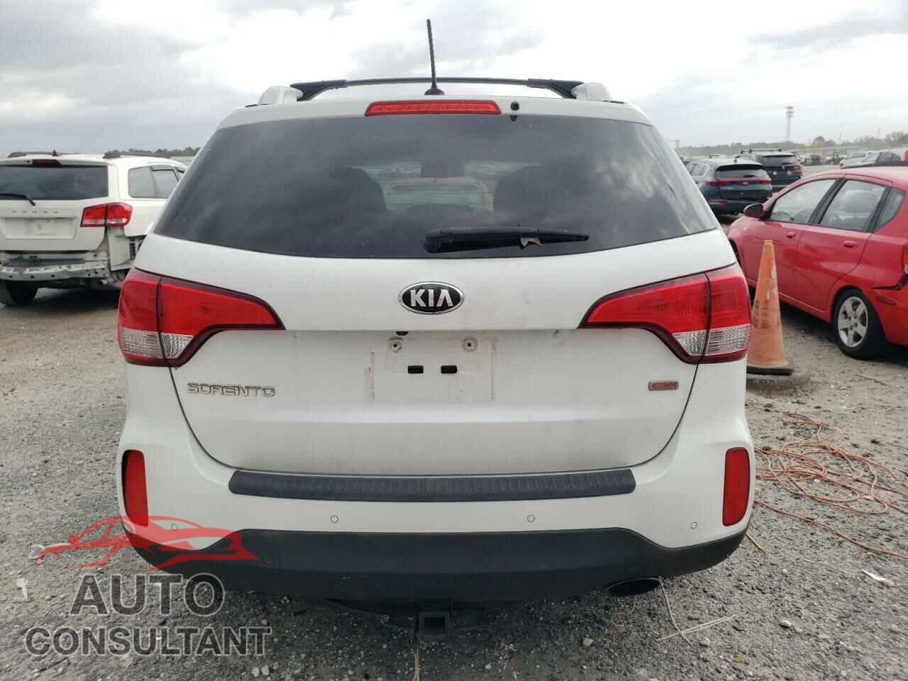 KIA SORENTO 2014 - 5XYKTDA79EG528348