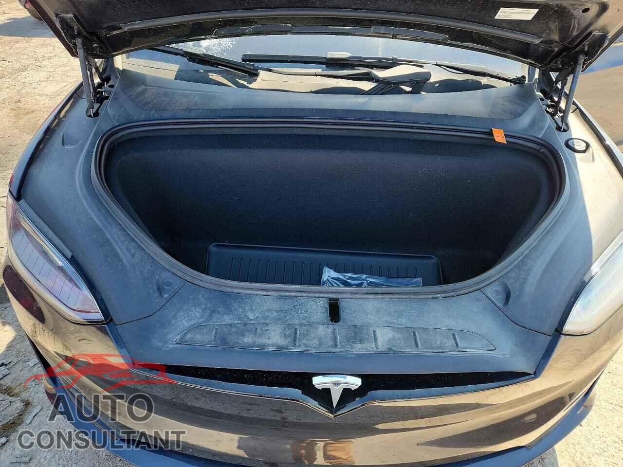TESLA MODEL X 2024 - 7SAXCBE5XRF434384