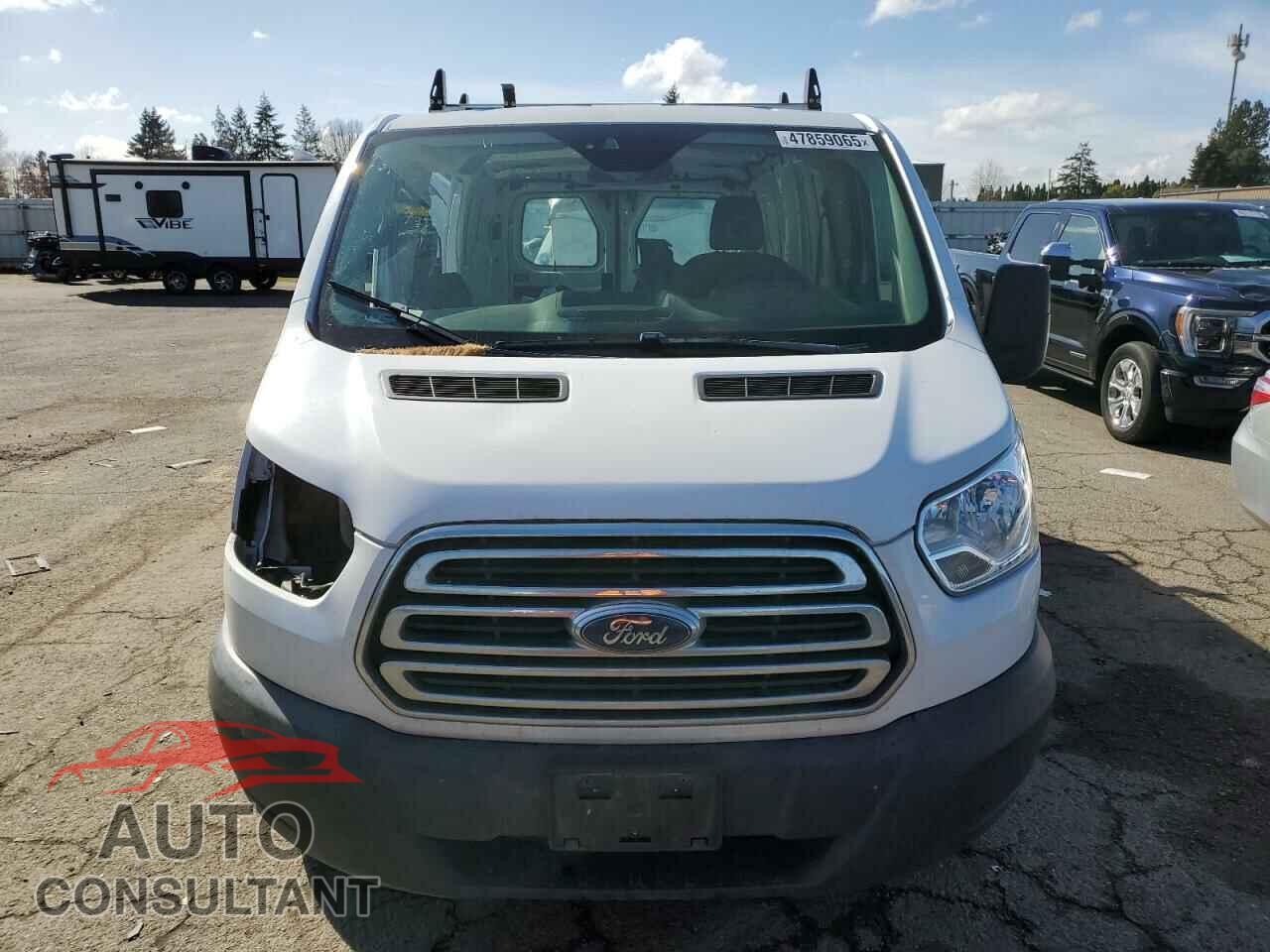 FORD TRANSIT 2019 - 1FTYR1YM8KKB35045