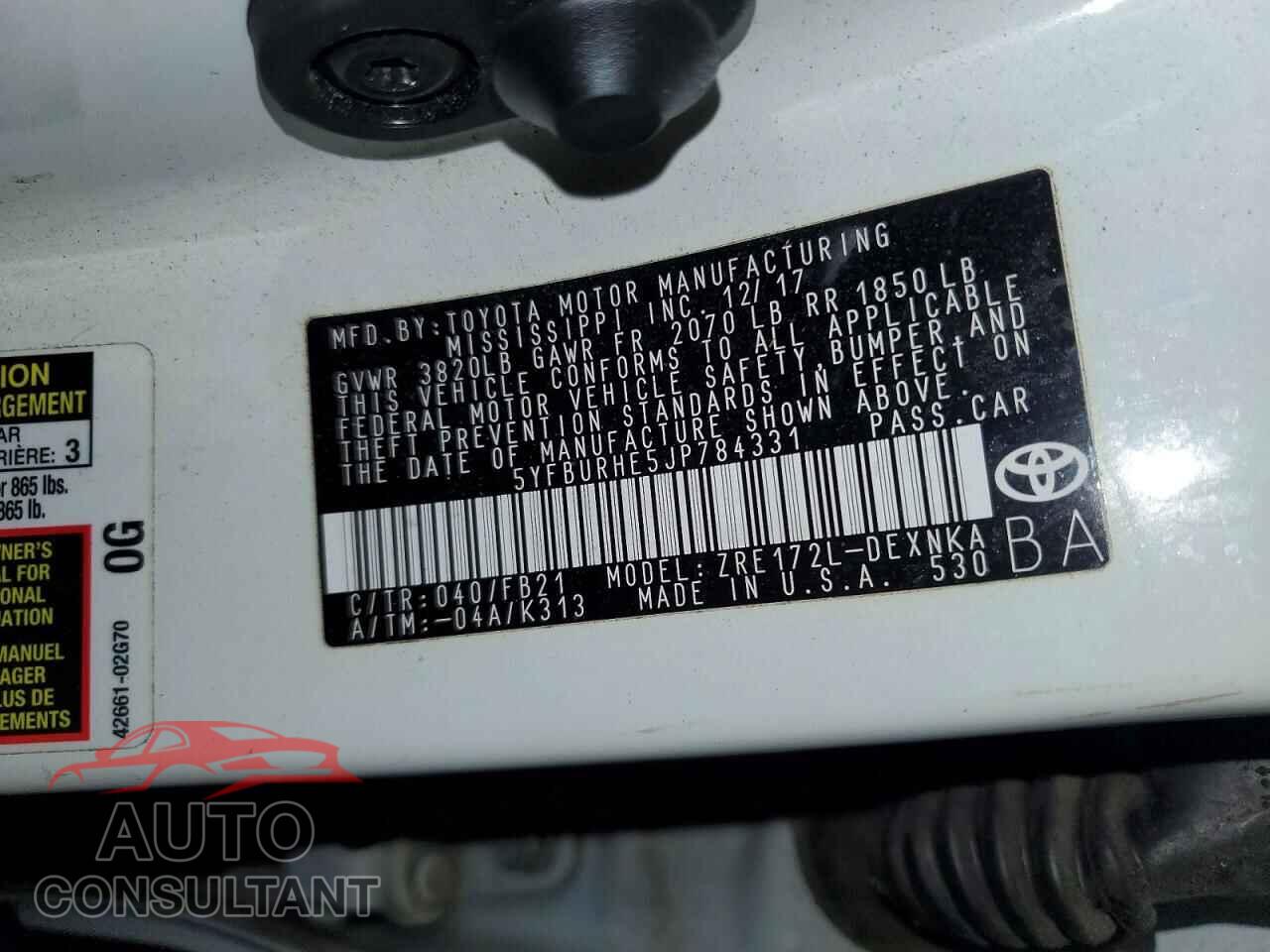 TOYOTA COROLLA 2018 - 5YFBURHE5JP784331