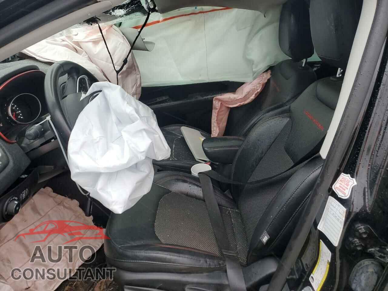 JEEP COMPASS 2019 - 3C4NJDDB1KT665355