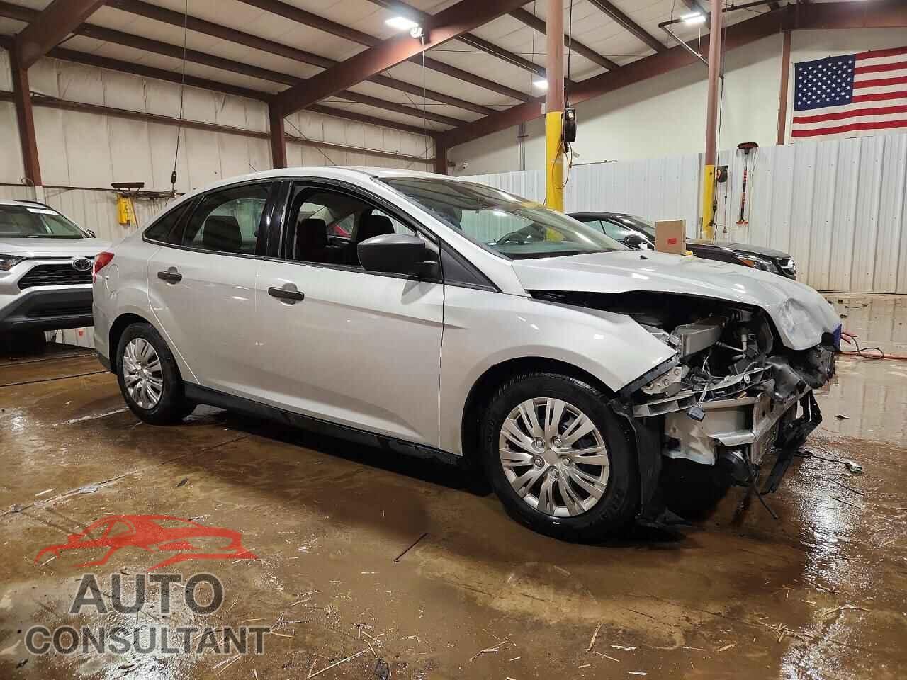 FORD FOCUS 2014 - 1FADP3E29EL402362