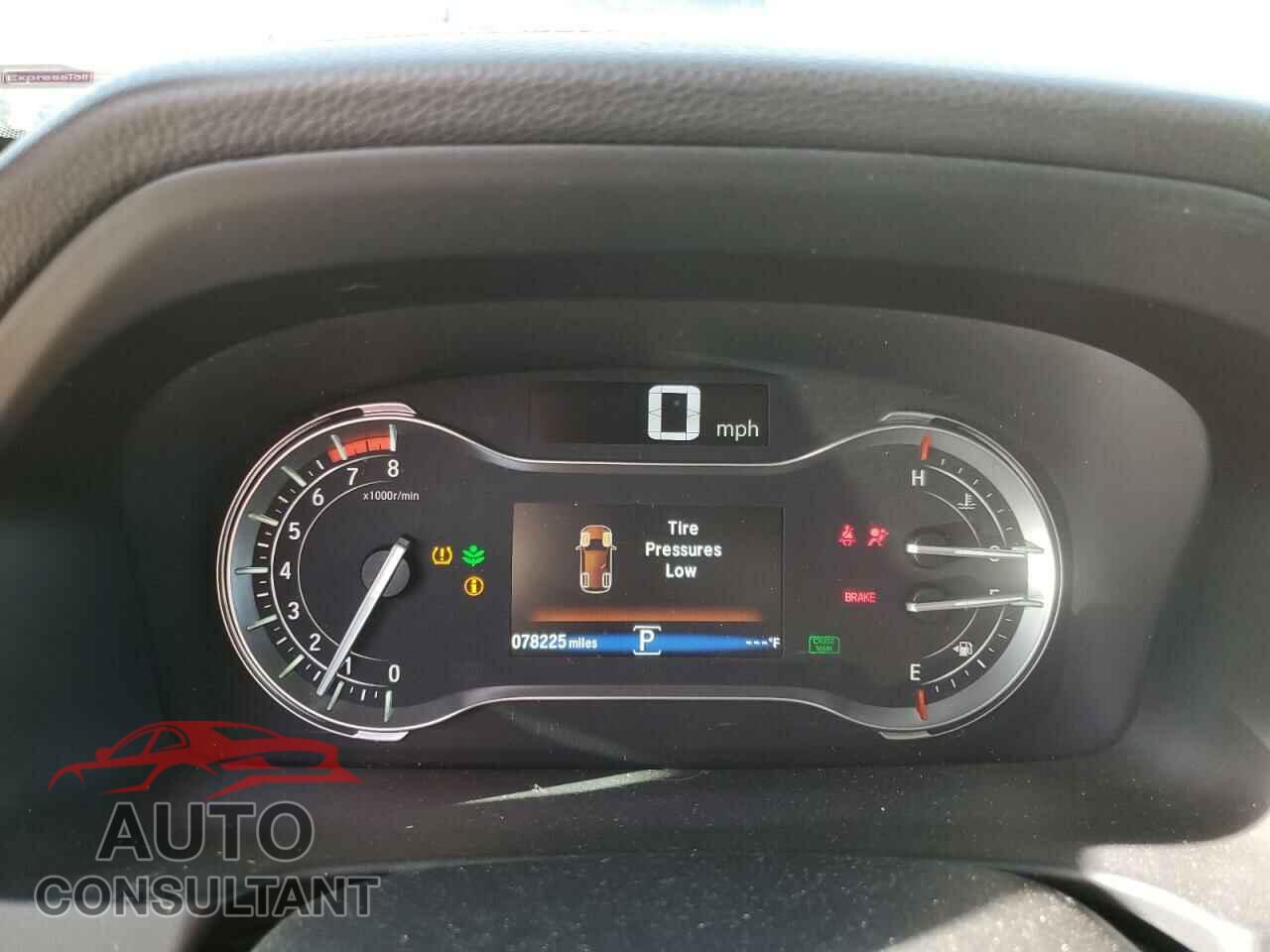 HONDA PILOT 2018 - 5FNYF6H53JB032304