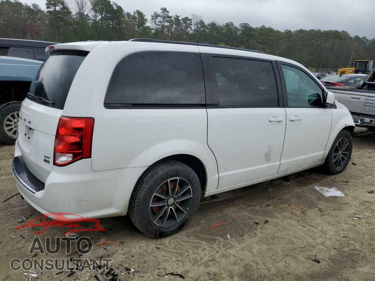 DODGE CARAVAN 2018 - 2C4RDGEG8JR325657