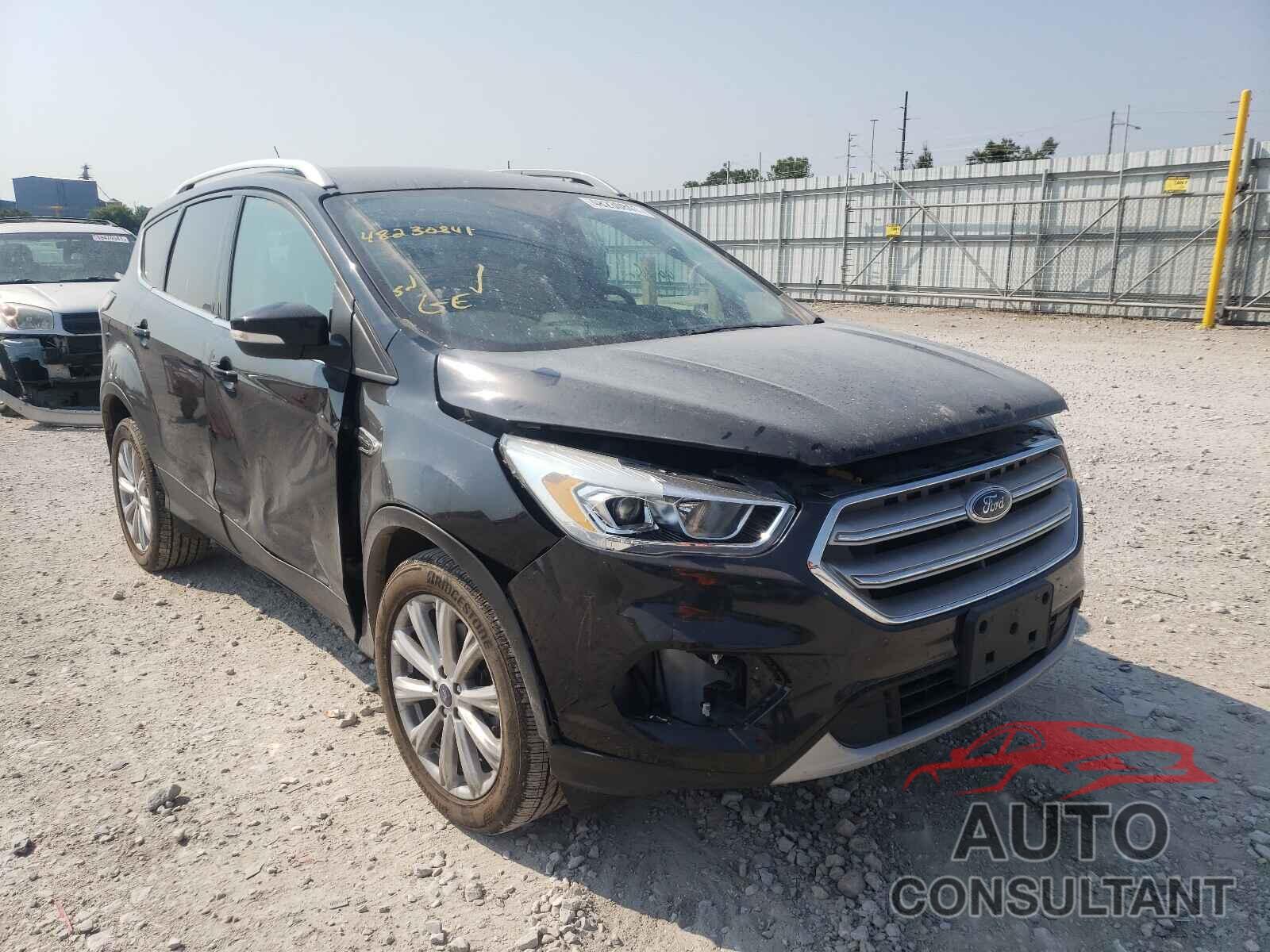 FORD ESCAPE 2017 - 1FMCU9J95HUB30746