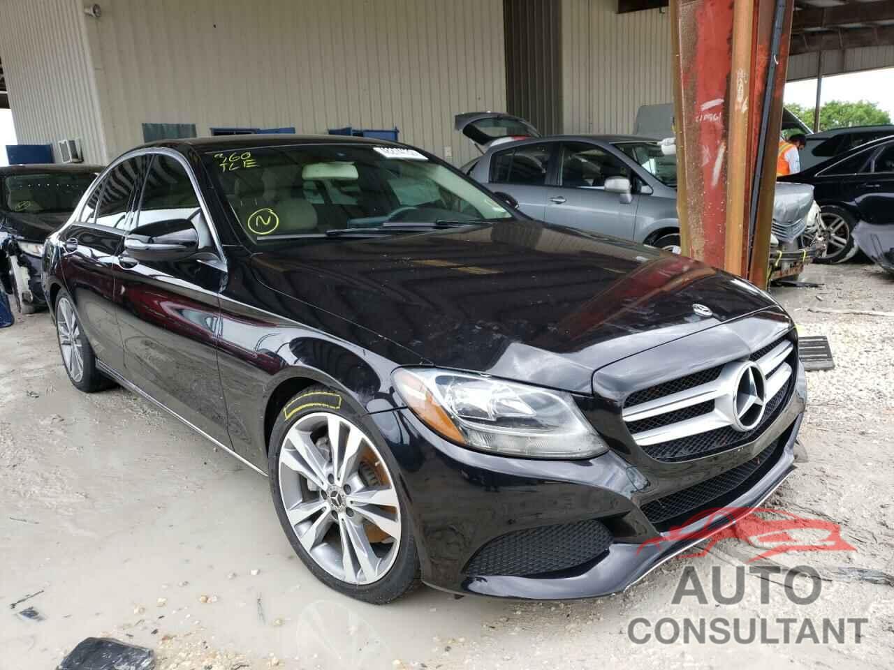 MERCEDES-BENZ C-CLASS 2018 - 55SWF4JB1JU270100