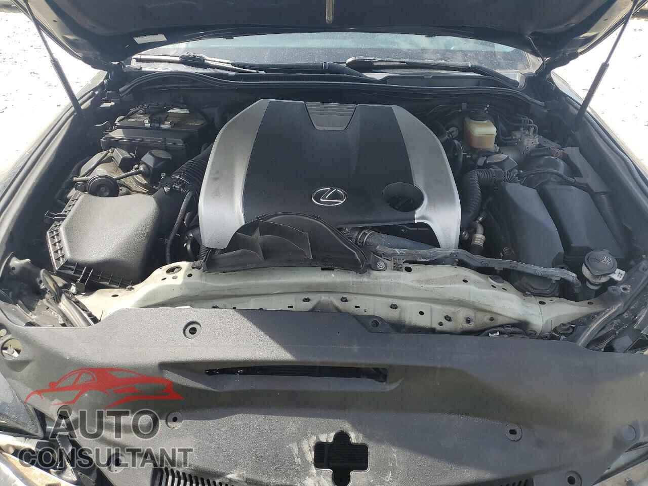 LEXUS IS 2015 - JTHBE1D26F5021005