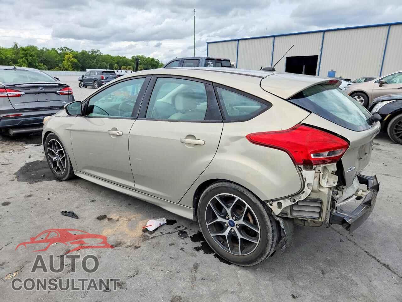FORD FOCUS 2015 - 1FADP3K24FL345722