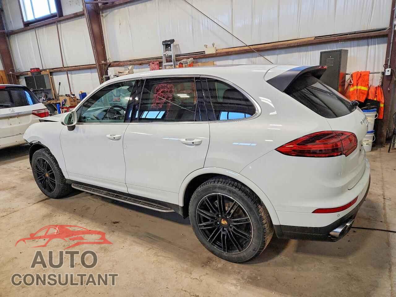 PORSCHE CAYENNE 2016 - WP1AA2A20GLA04621