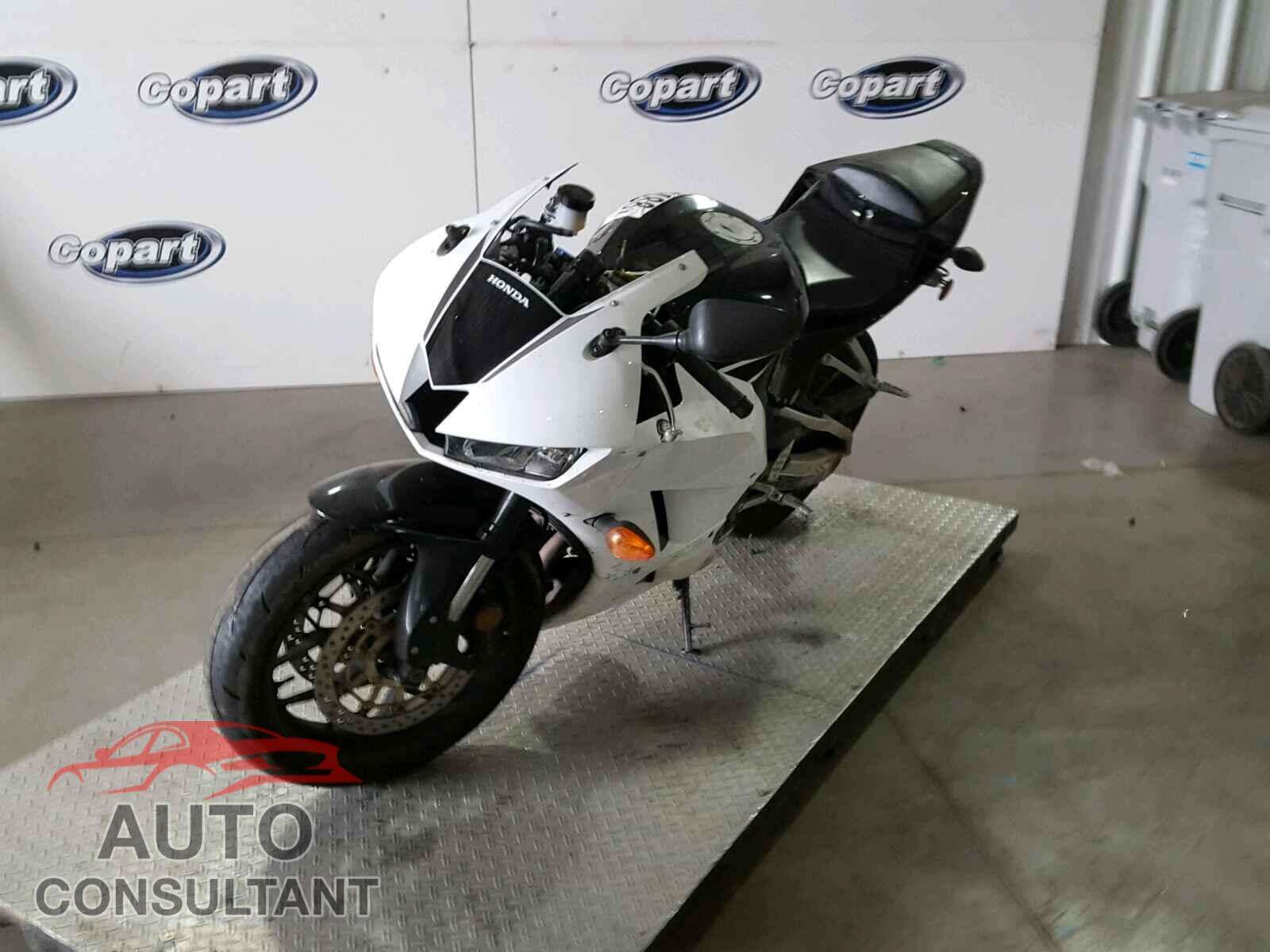HONDA CBR600 RR 2016 - JH2PC40H8GK200200