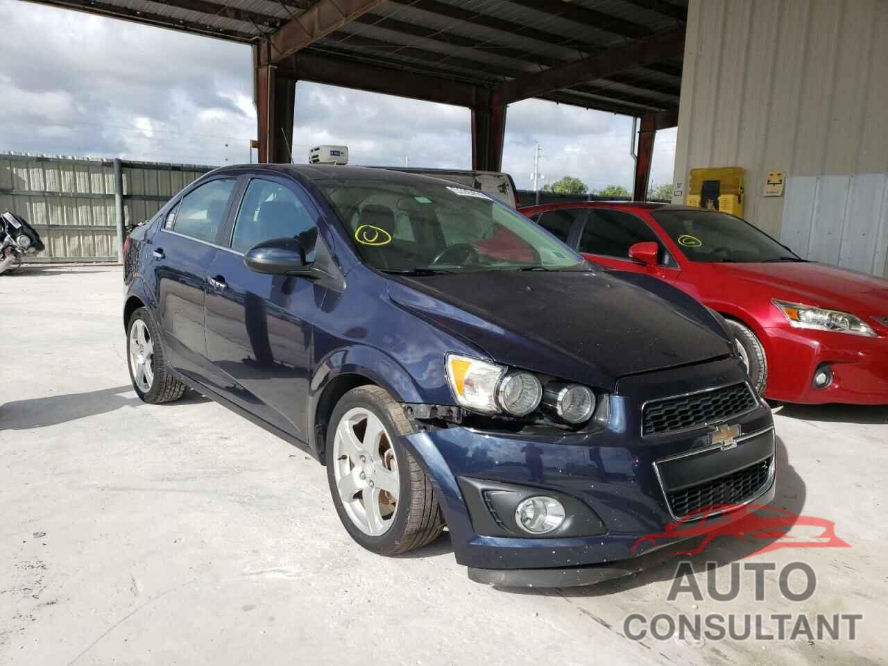 CHEVROLET SONIC 2016 - 1G1JE5SB0G4143818