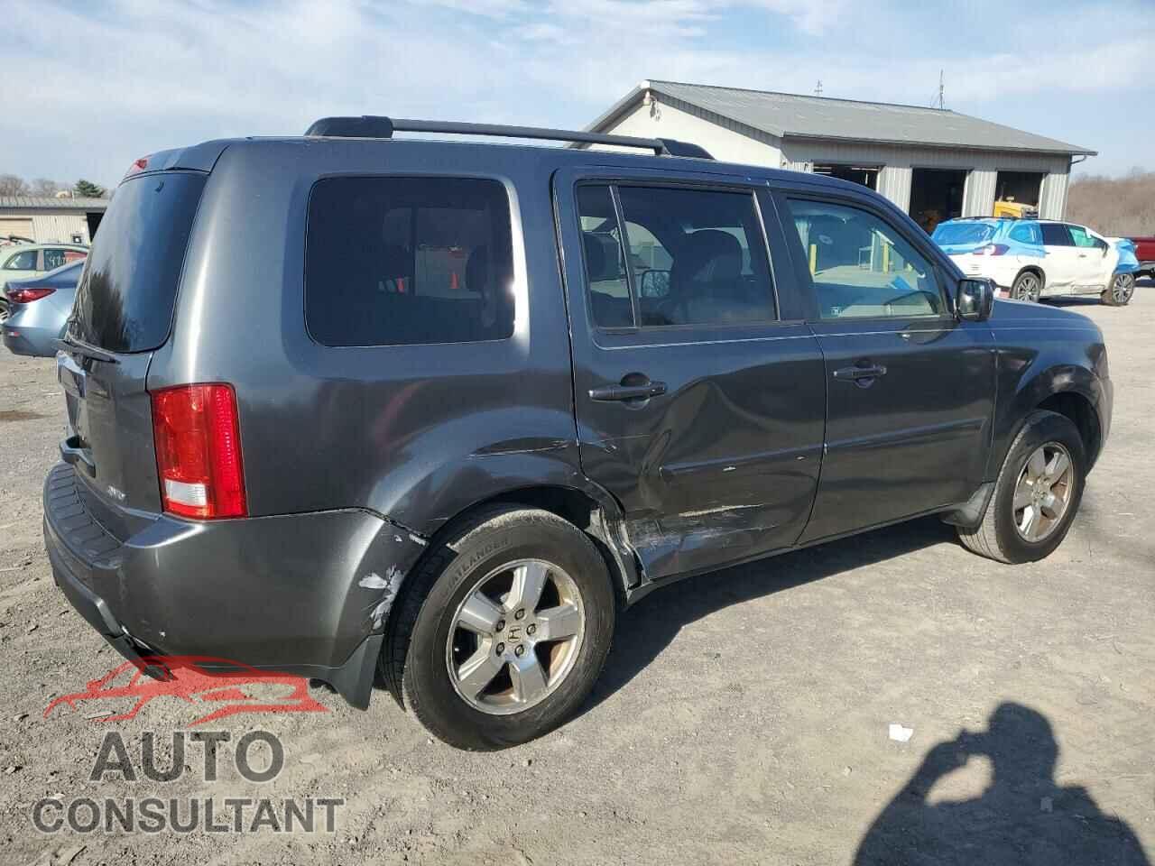 HONDA PILOT 2011 - 5FNYF4H50BB009178