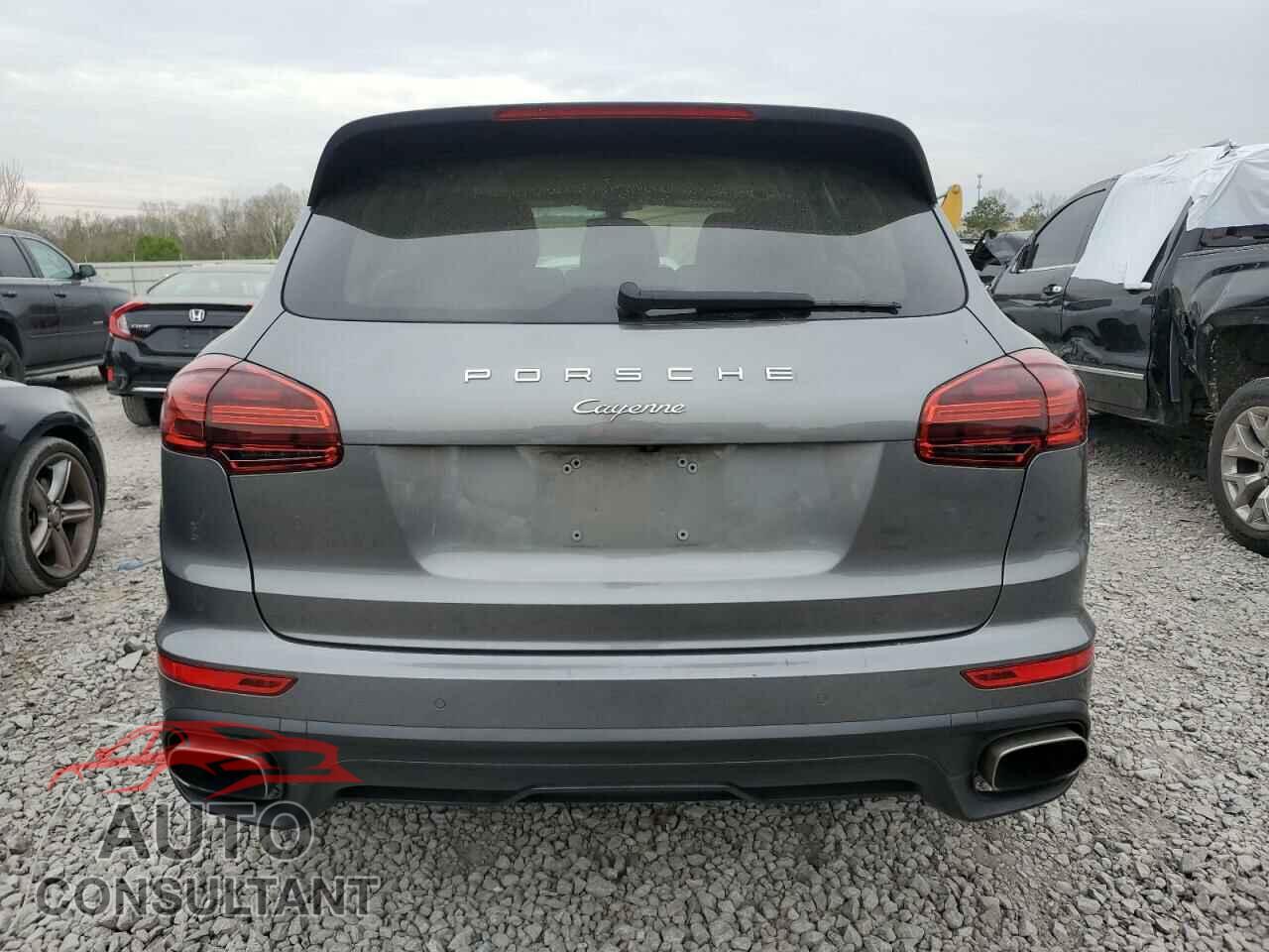 PORSCHE CAYENNE 2016 - WP1AA2A2XGLA11205