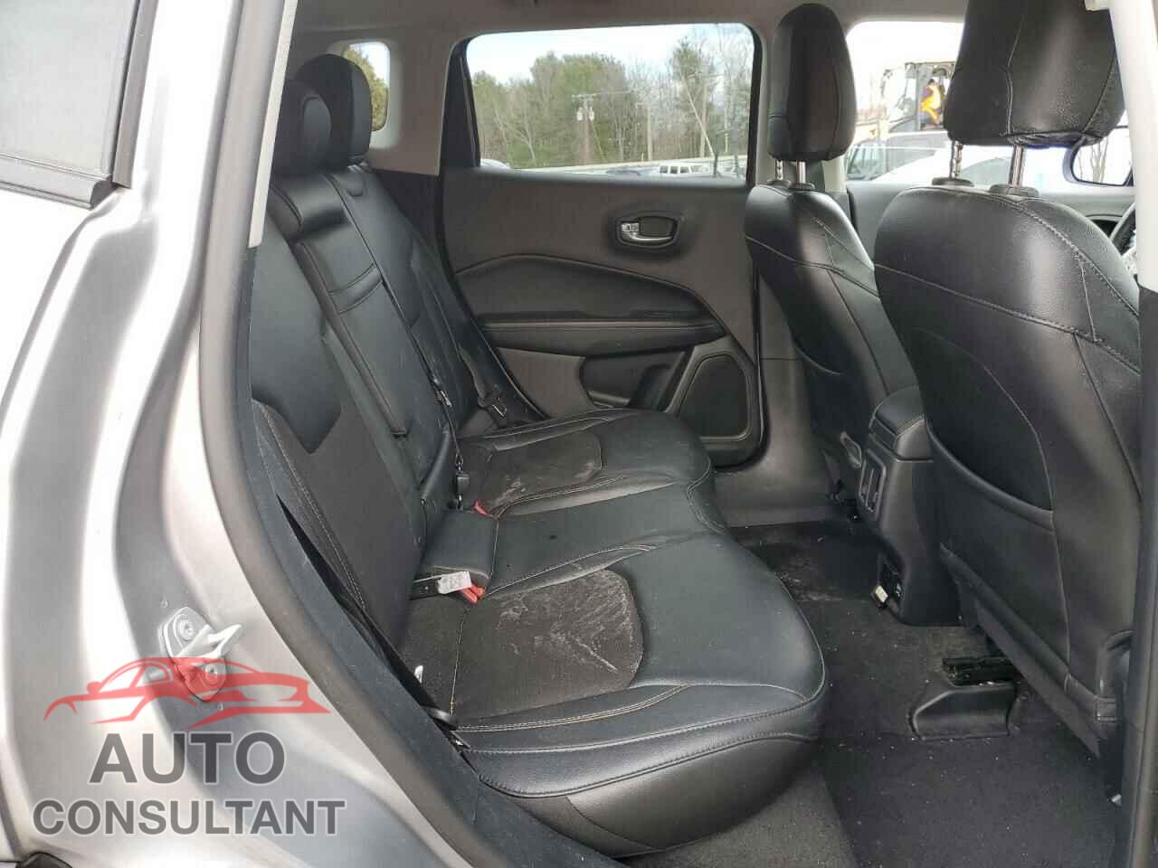JEEP COMPASS 2018 - 3C4NJDBB0JT331934