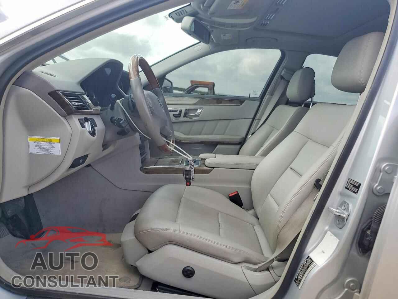 MERCEDES-BENZ E-CLASS 2010 - WDDHF5GB9AA218137