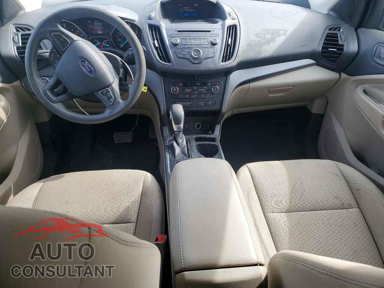 FORD ESCAPE 2018 - 1FMCU0GD3JUB67128