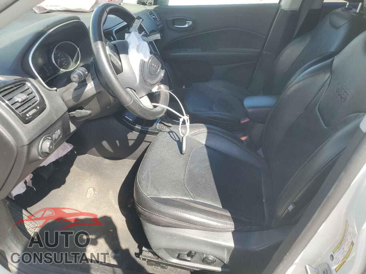 JEEP COMPASS 2020 - 3C4NJCCB7LT114411